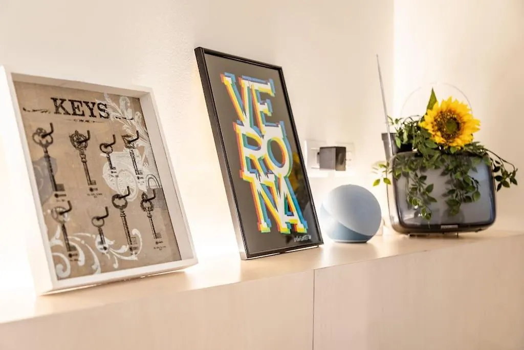 Apartment Tiny Gallery Verona-Boutique B&B