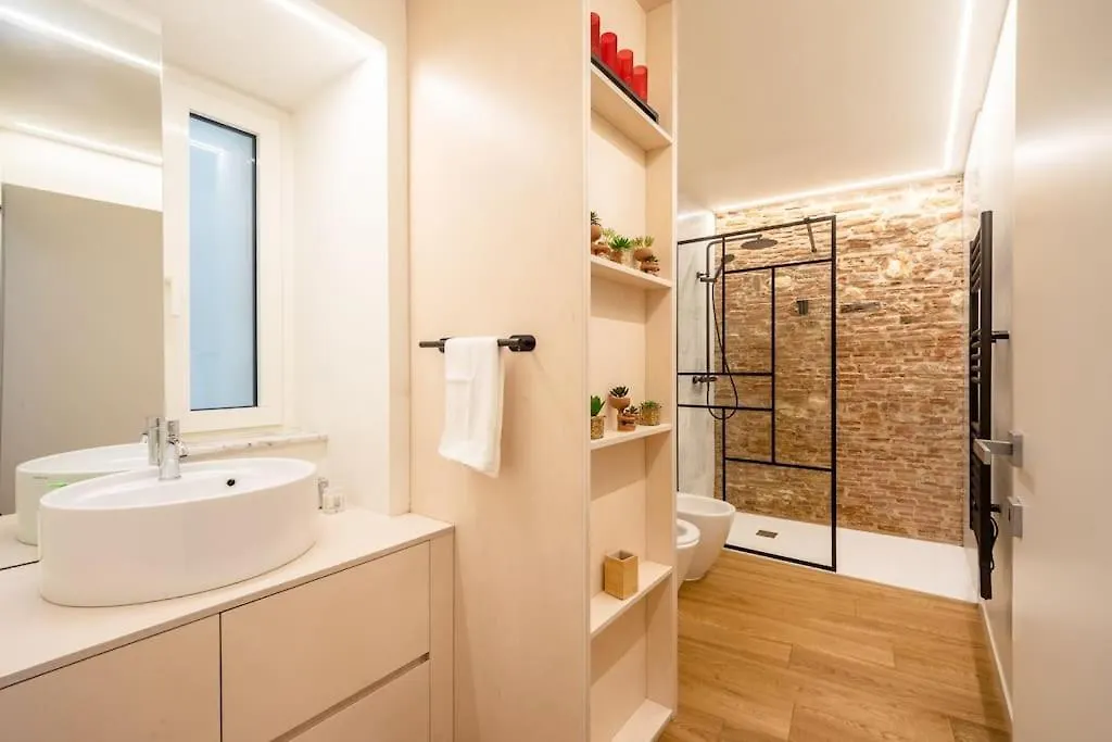 Tiny Gallery Verona-Boutique B&B Apartment Verona